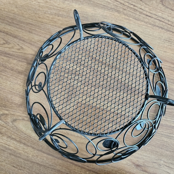 Decorative basket - Picture 2 of 4